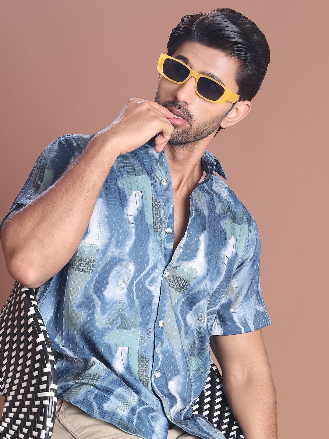 

Indian Needle Men Classic Opaque Printed Casual Shirt, Blue