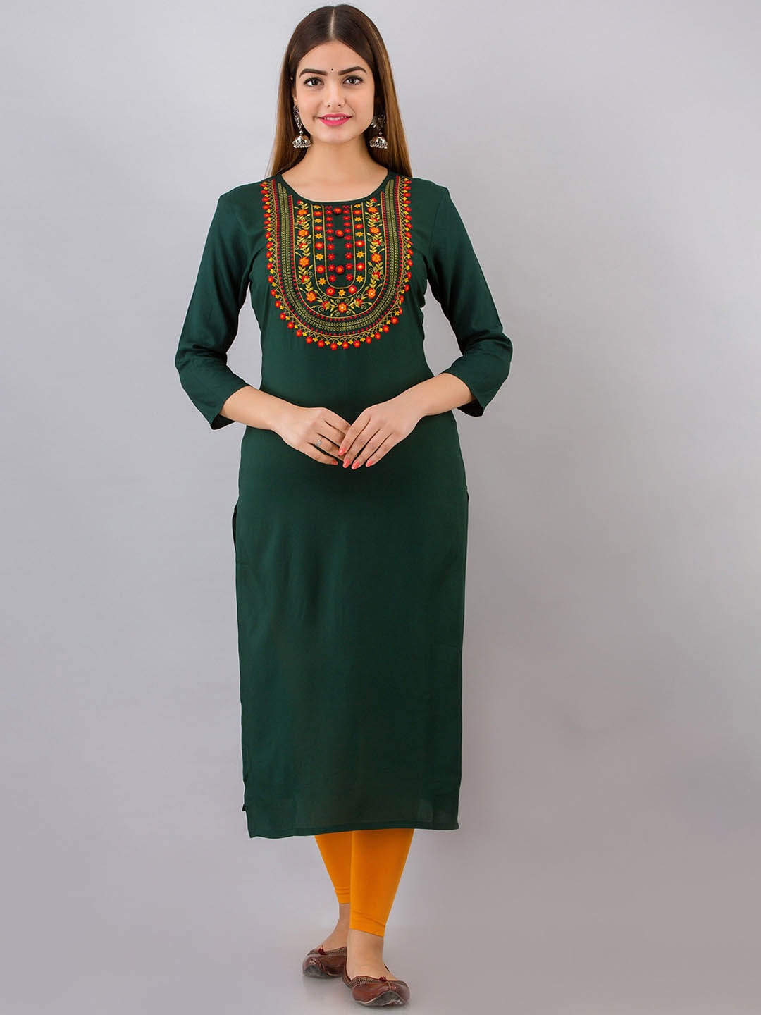 

KALINI Women Floral Embroidered Kurta, Green