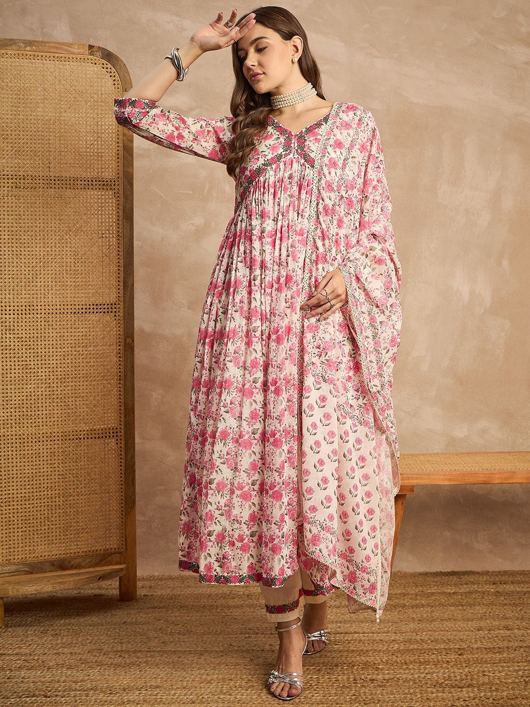 

CHETI Women Floral Printed Empire Sequinned Kurta with Trousers & With Dupatta, White