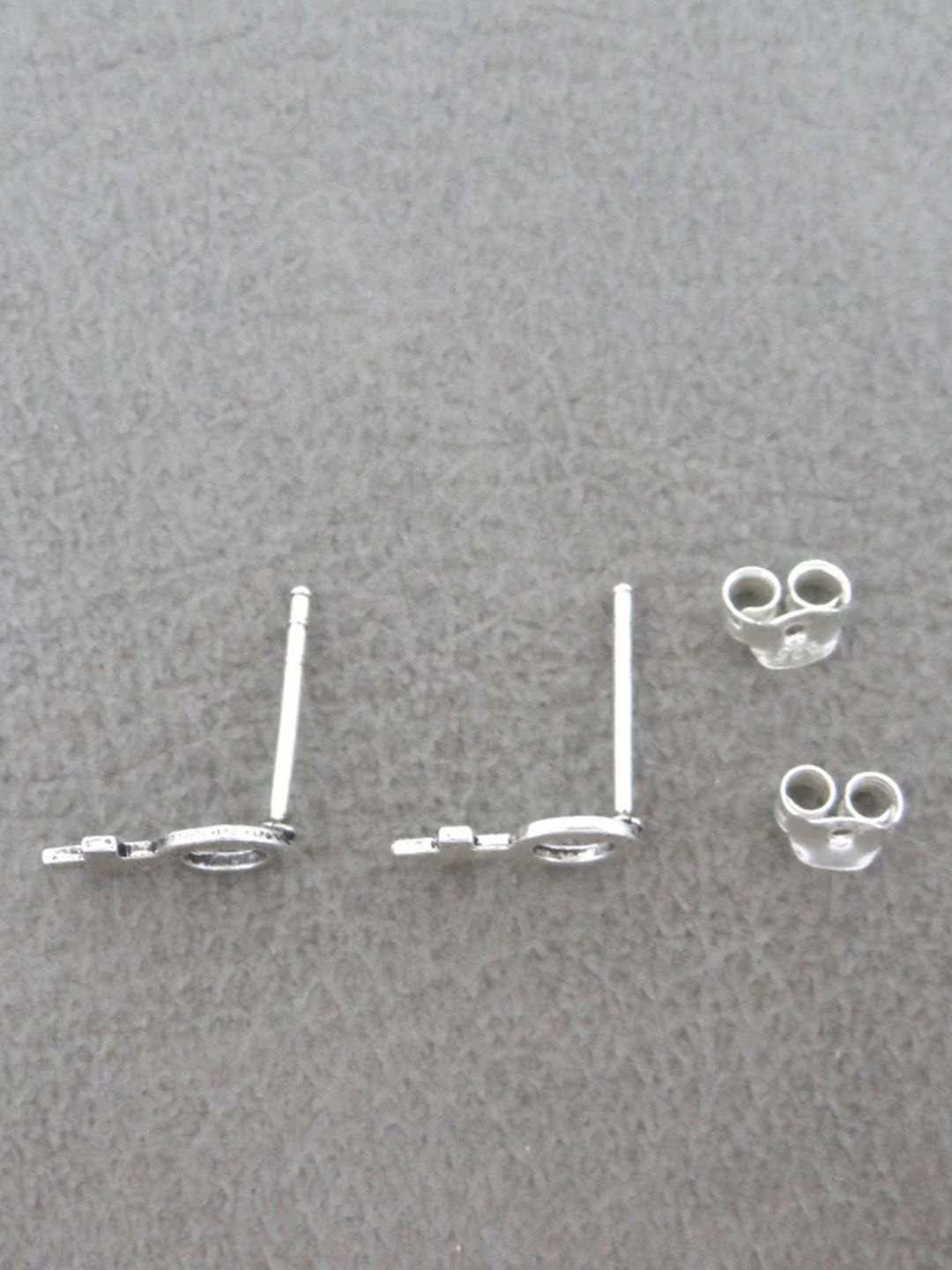 

Goldnera Contemporary Studs Earrings, Silver