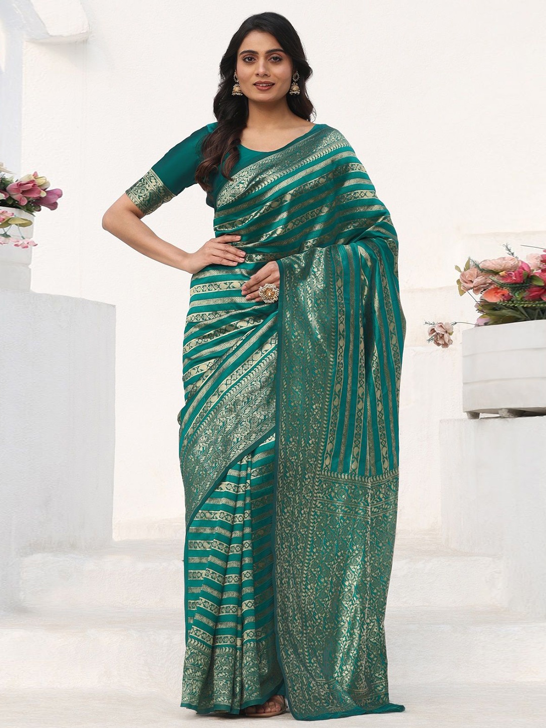 

Nimidiya Woven Design Zari Silk Blend Banarasi Saree, Teal