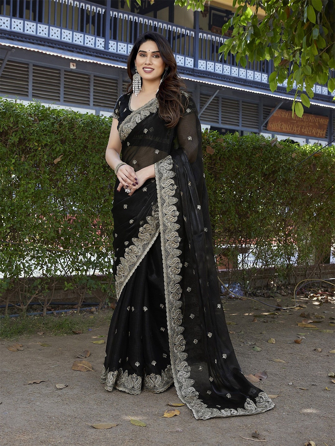 

Moda Rapido Floral Embroidered Organza Saree, Black