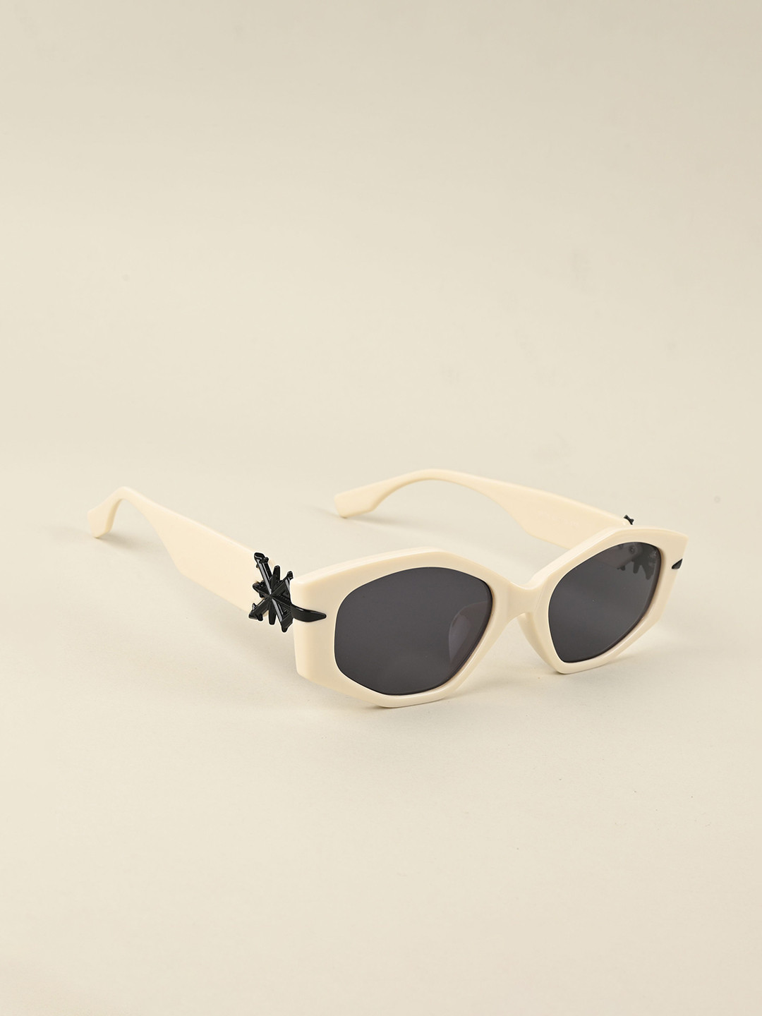

IDOR Women Rectangle Sunglasses with UV Protected Lens, Black