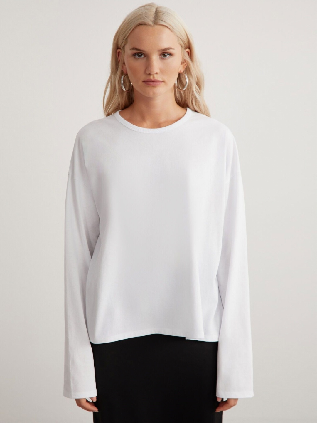

GRIMELANGE Women Extended Sleeves Pockets T-shirt, Na