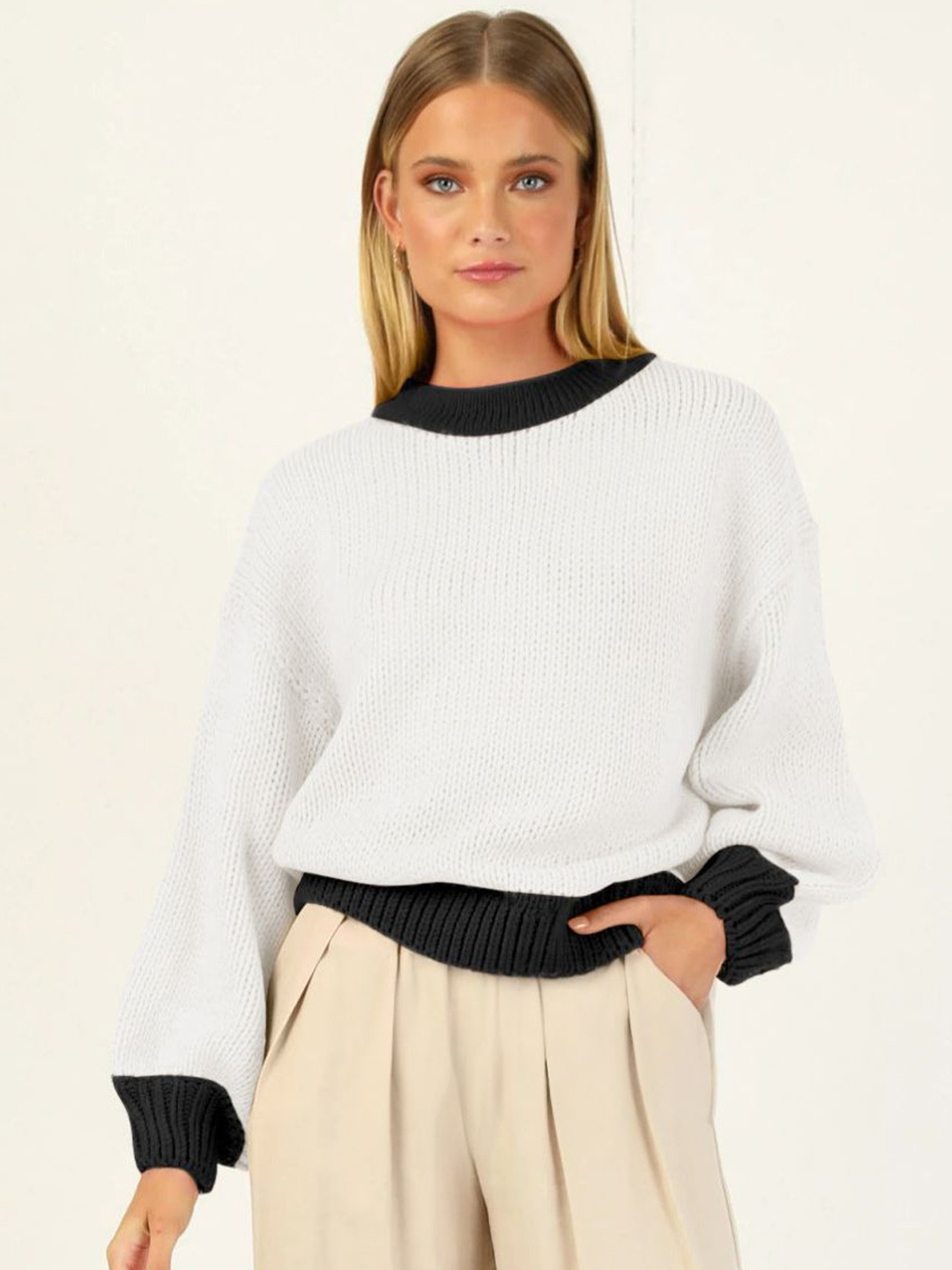 

Oh Rare Women Pullover, White