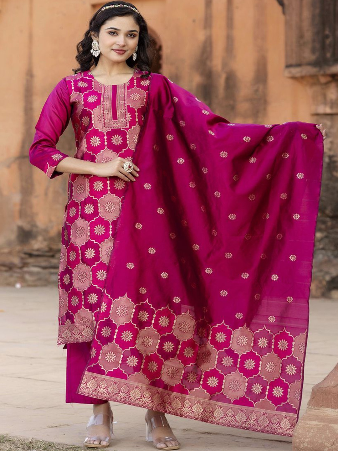 

KALINI Women Floral Printed Regular Kurta with Trousers & With Dupatta, Magenta