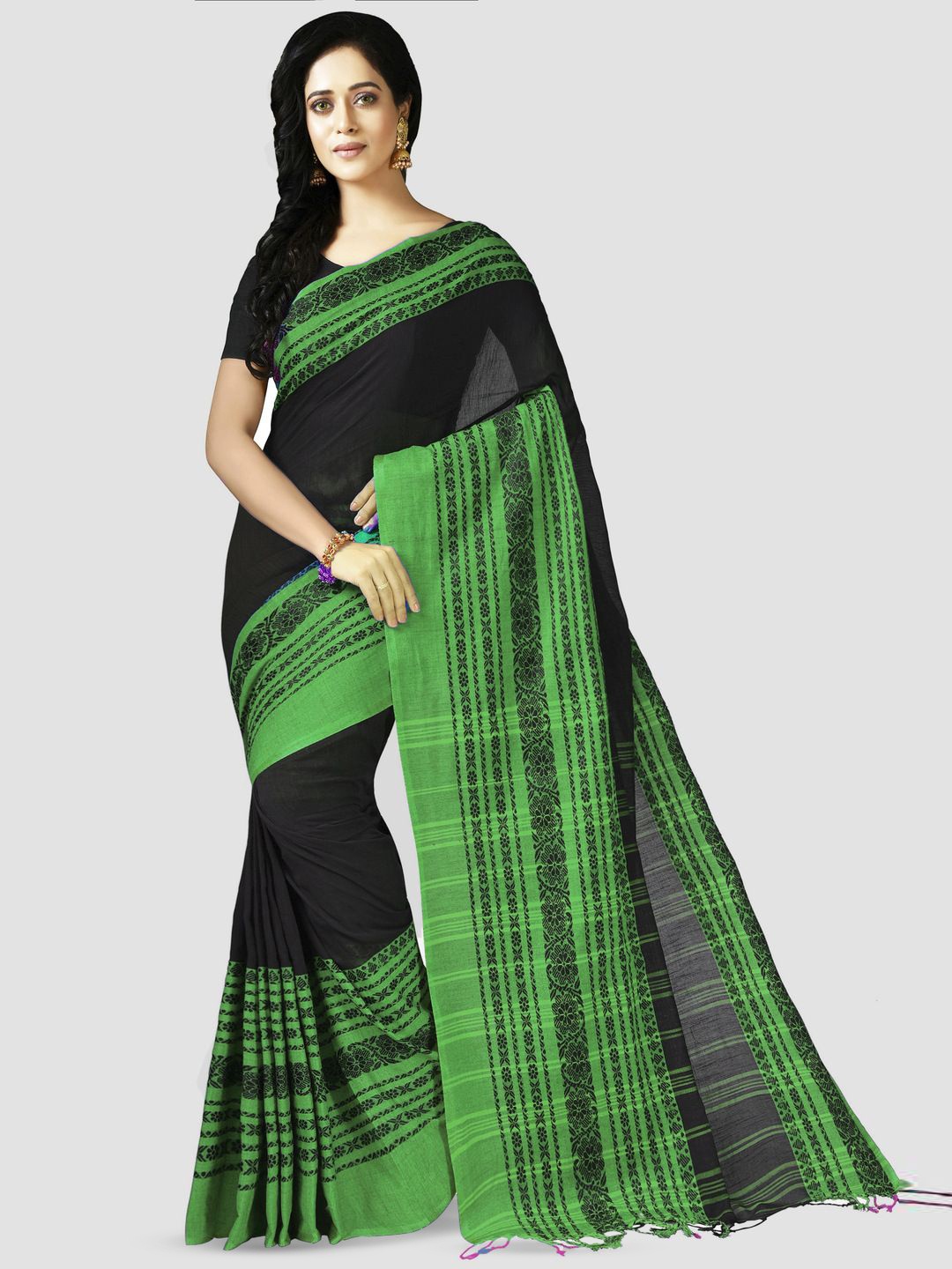 

Crochetin Woven Design Khadi Saree, Black