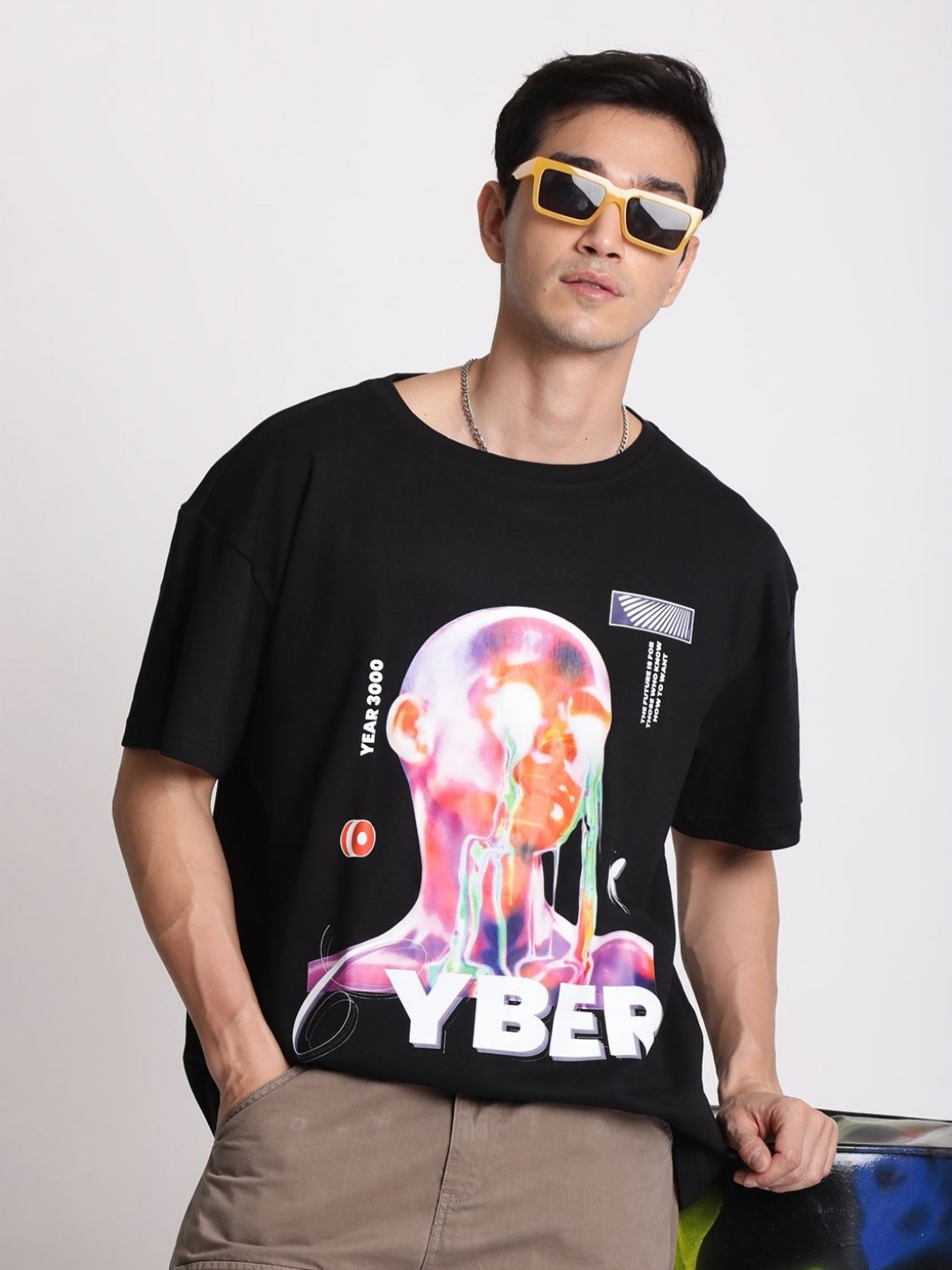 

Bene Kleed Men Printed Applique T-shirt, Black