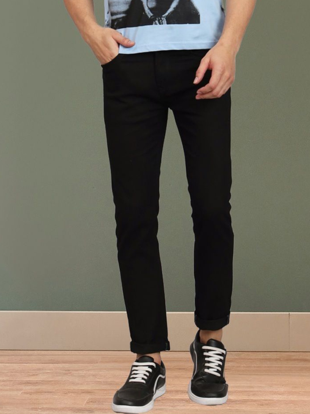 

COMFITS Men Classic Tapered Fit Jeans, Black
