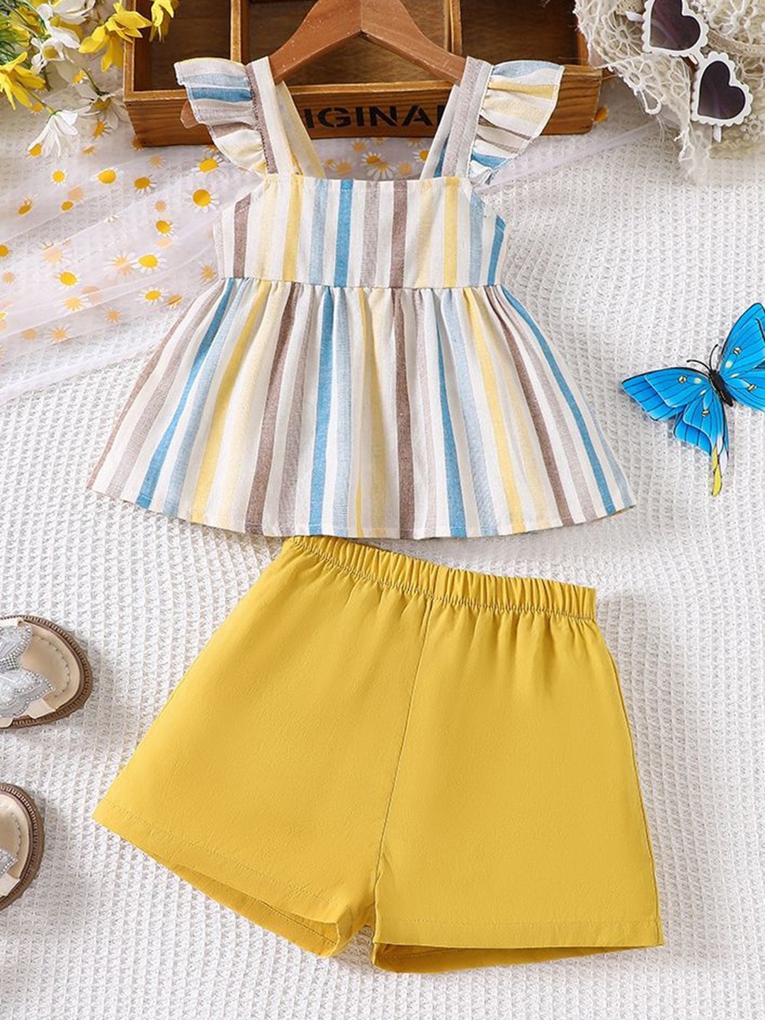 

LULU & SKY Girls Striped Top with Shorts, Yellow