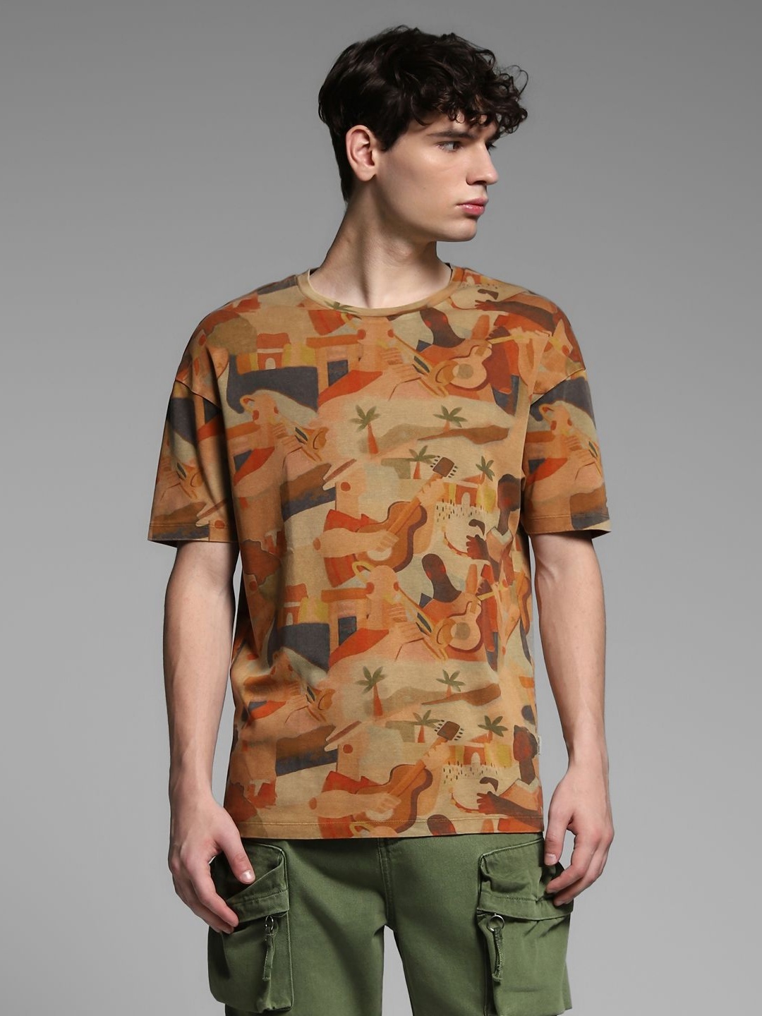 

Jack & Jones Men Printed Pockets T-shirt, Brown