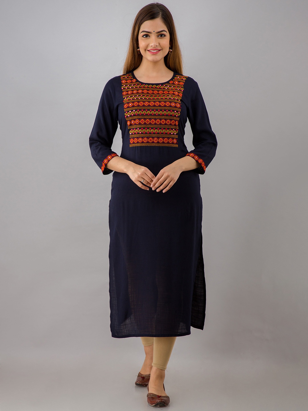 

KALINI Women Floral Embroidered Kurta, Navy blue