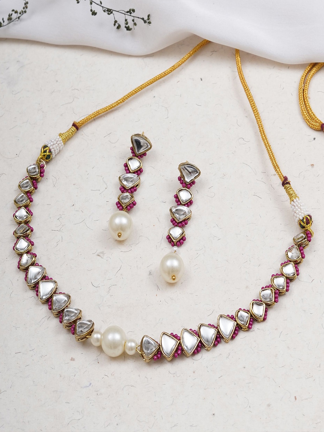 

BeAbhika Gold-Plated Kundan Studded Jewellery Set