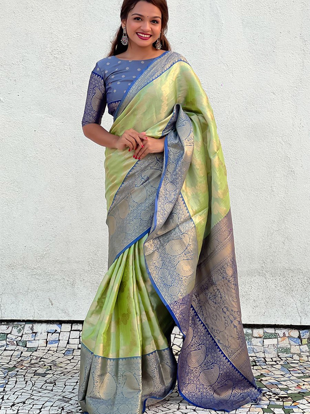 

all about you Woven Design Zari Silk Blend Kanjeevaram Saree, Lime green