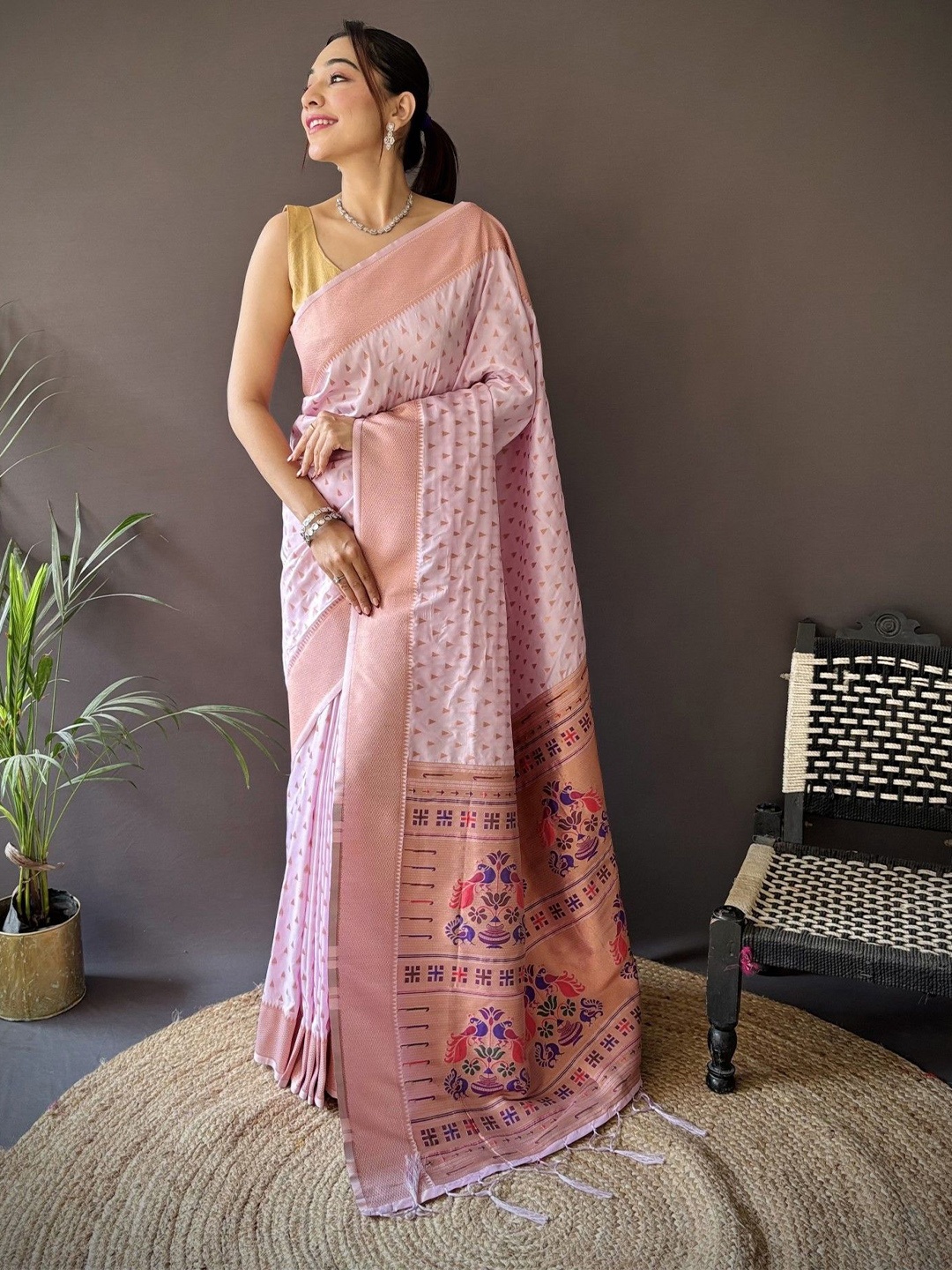 

Panzora Ethnic Motifs Zari Silk Blend Paithani Saree, Pink