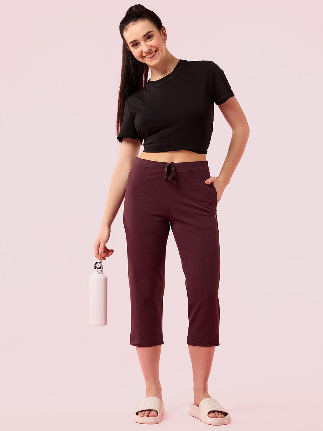 

Enamor Women Capris, Brown