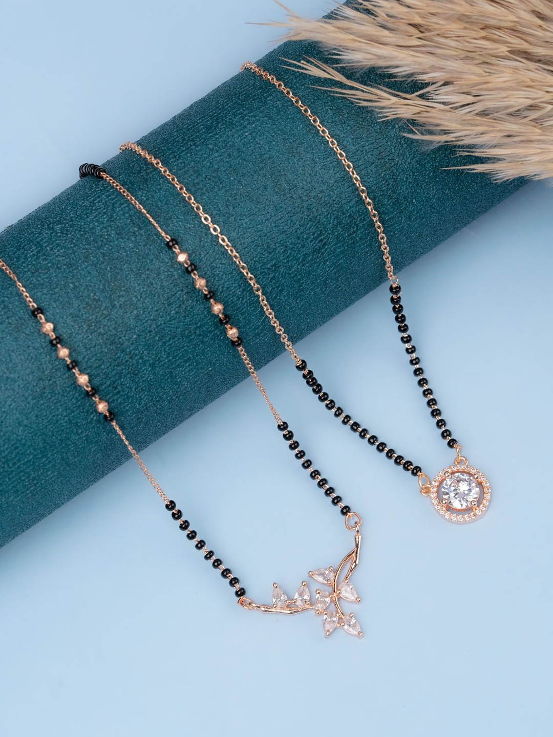 

Zeraki Jewels Rose Gold-Plated Artificial Stones and Beads Mangalsutra