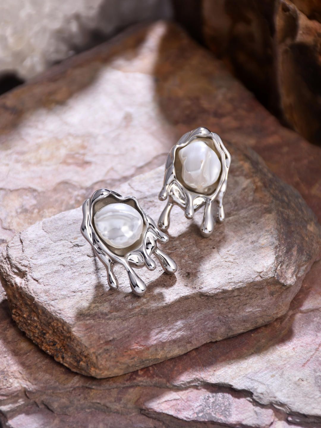

Reenisaa Quirky Studs Earrings, Silver