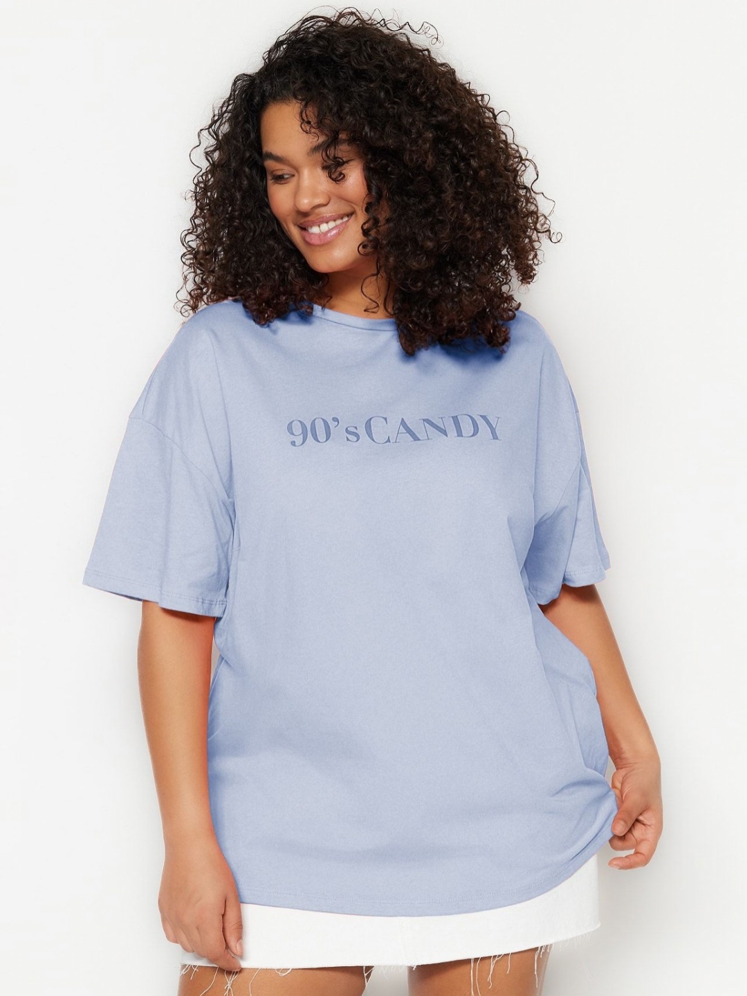 

Trendyol Women Typography V-Neck Extended Sleeves Pockets T-shirt, Na