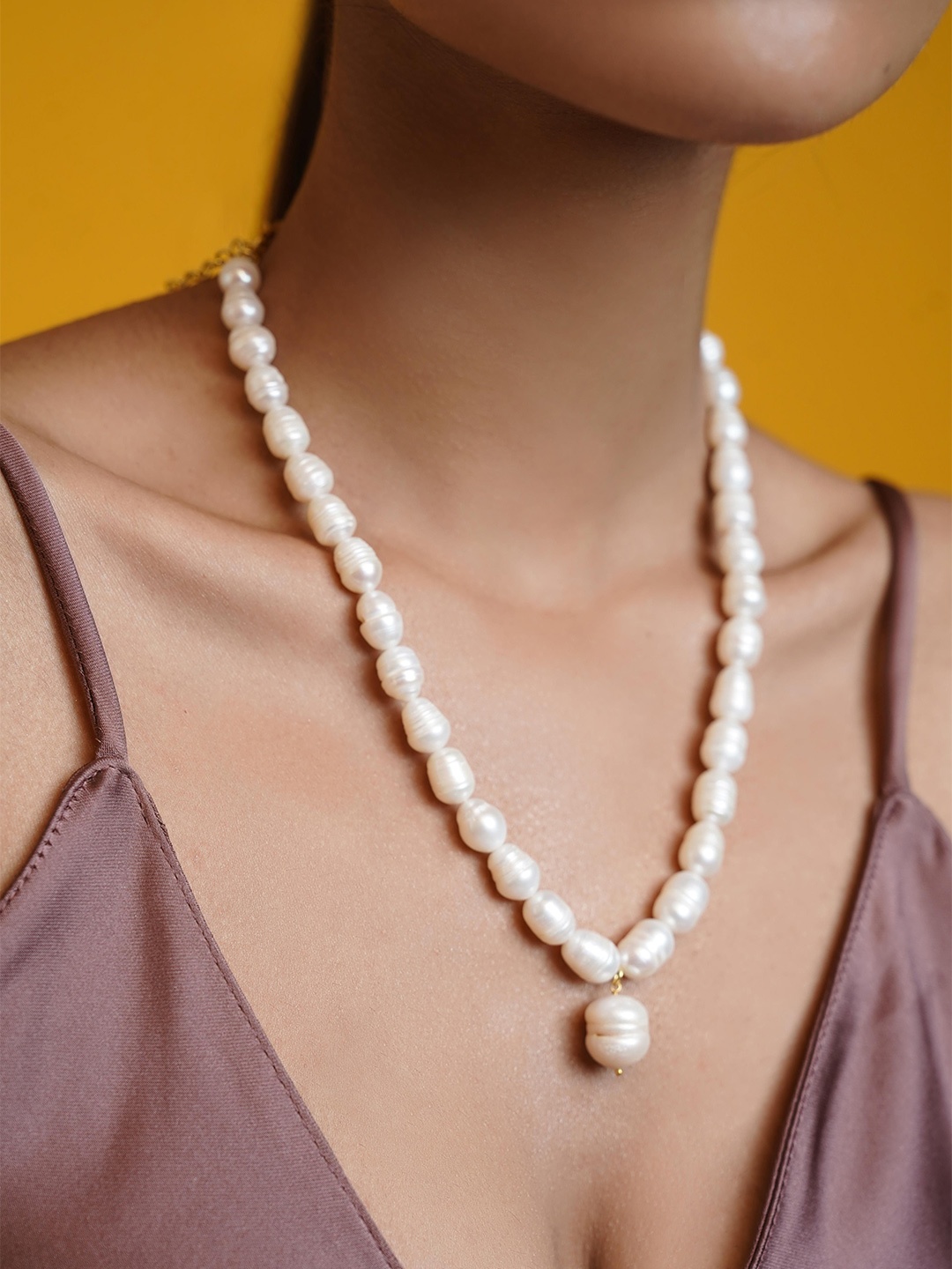 

ROYAL PITARAH Brass Choker Necklace, White