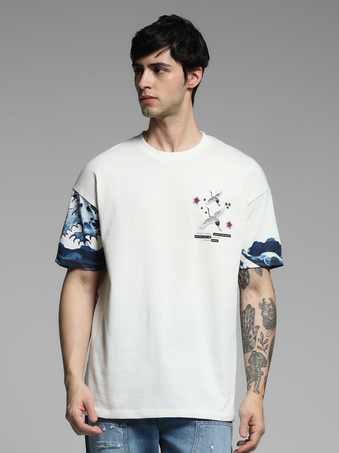 

Jack & Jones Men Printed Extended Sleeves T-shirt, White
