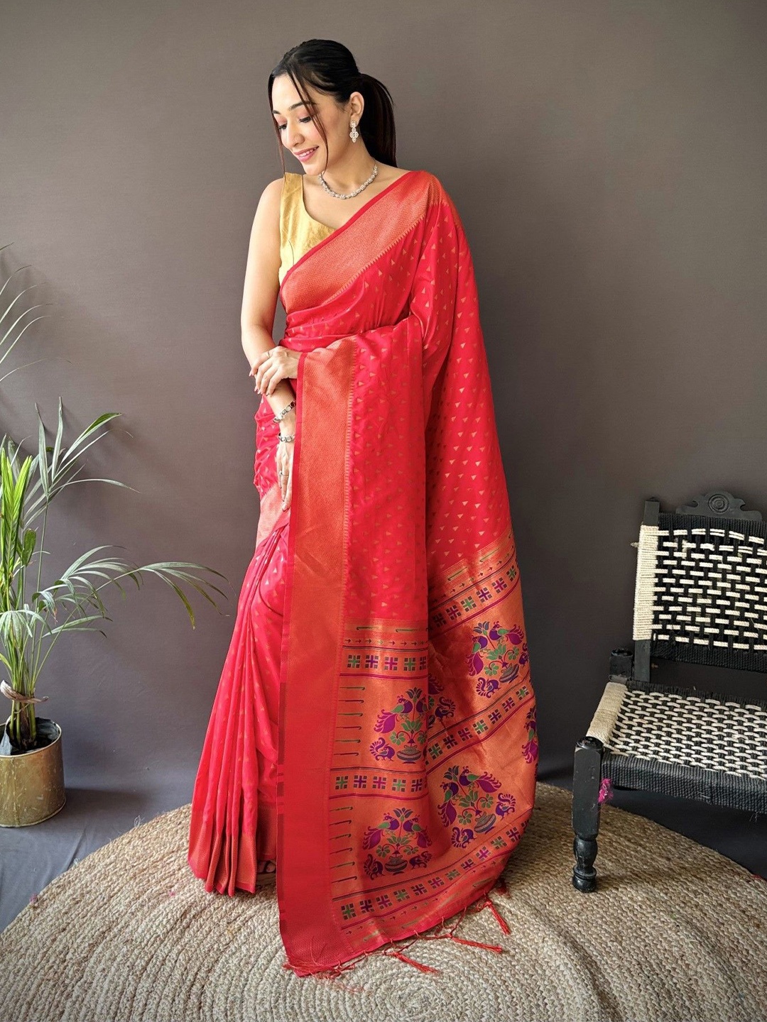 

Panzora Ethnic Motifs Zari Silk Blend Paithani Saree, Pink