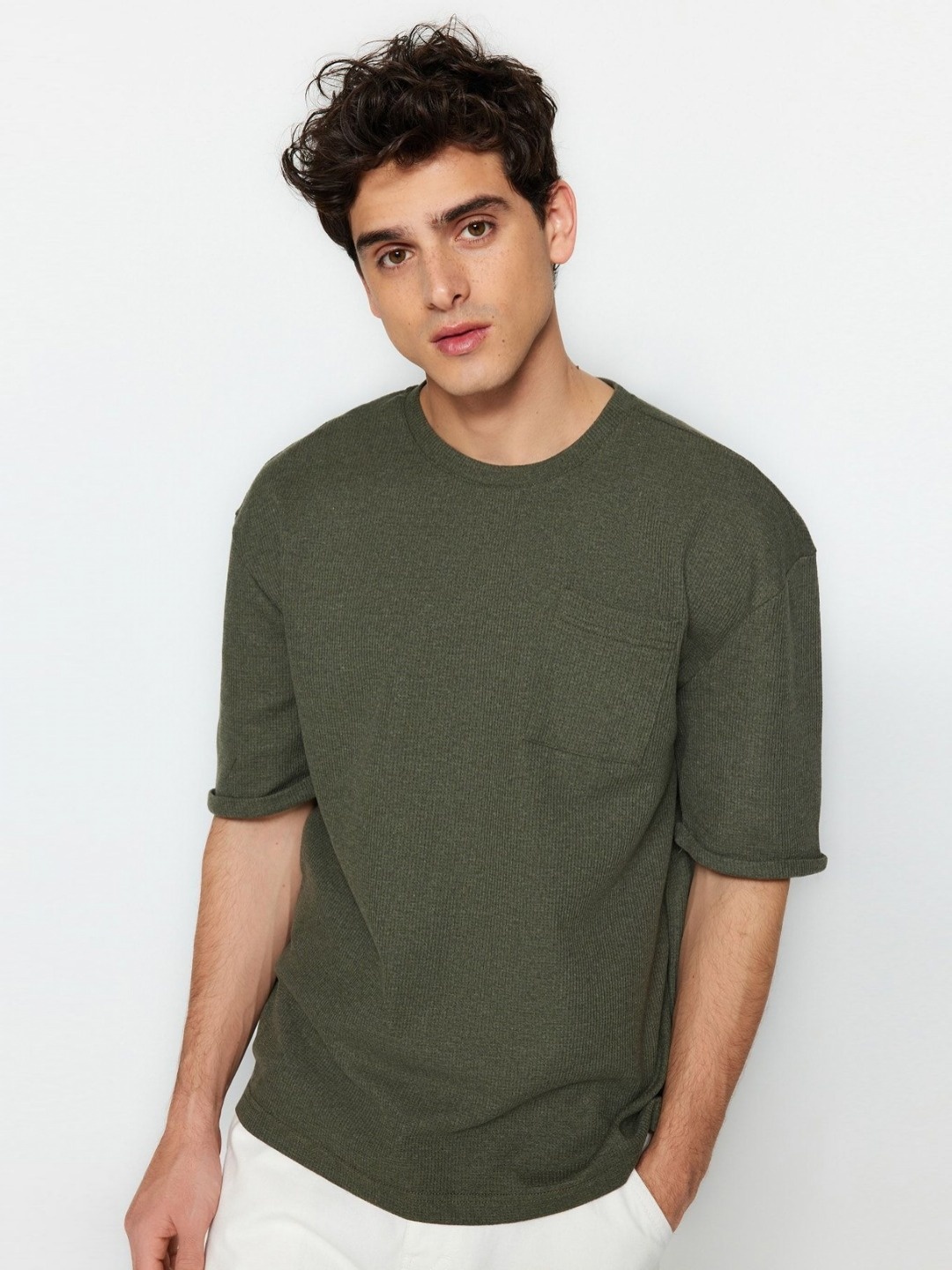 

Trendyol Men Drop-Shoulder Sleeves Pockets T-shirt, Na