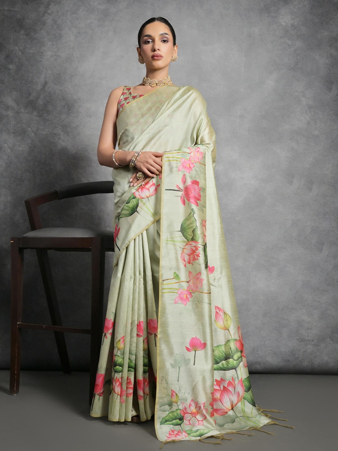 

Ekta Textiles Floral Pure Silk Banarasi Saree, Green