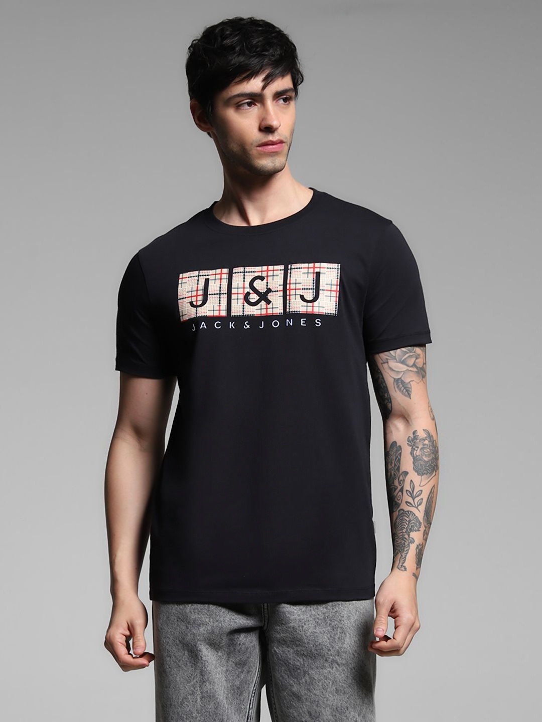 

Jack & Jones Men Printed Applique T-shirt, Black