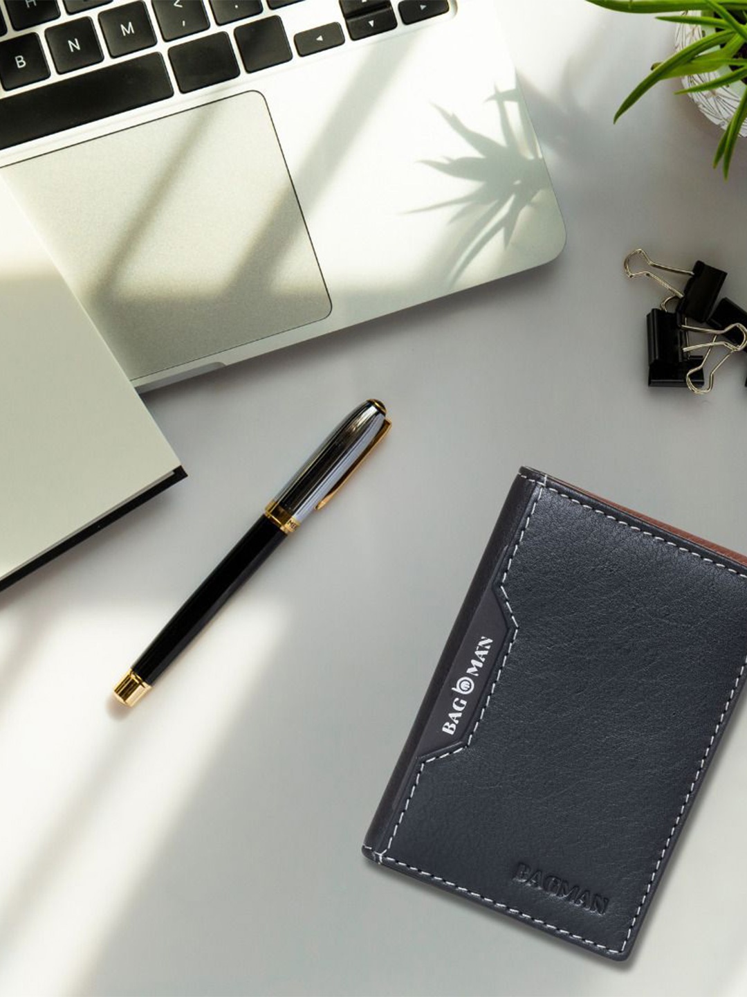

BAGMAN Men Leather Card Holder, Black