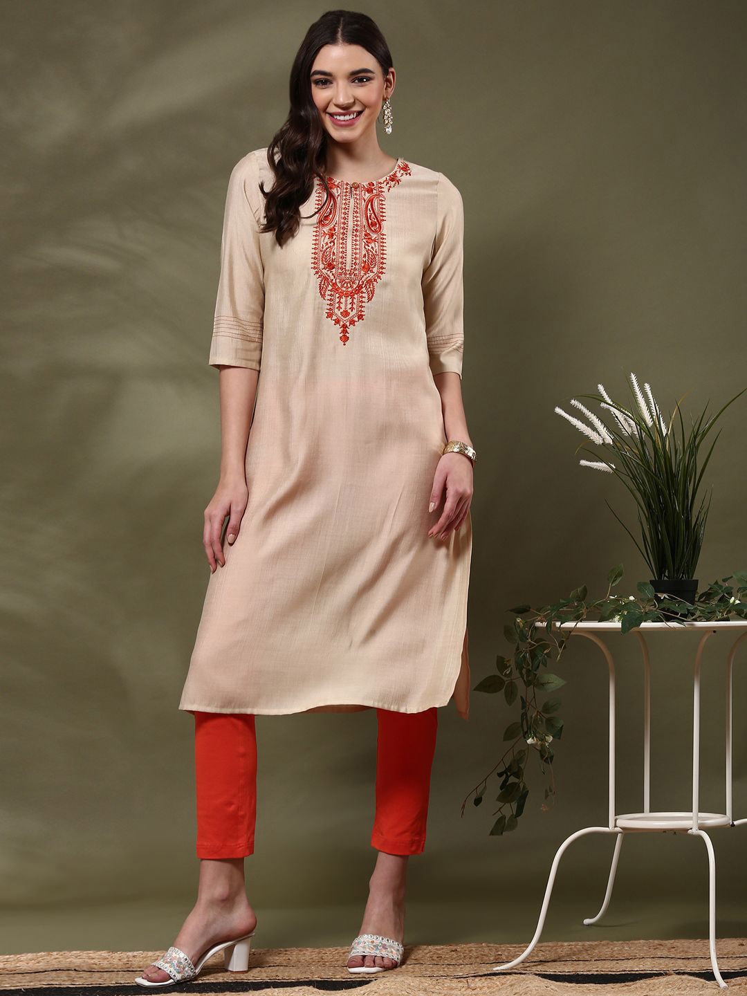 

Alena Women Embroidered Thread Work Kurta, Beige