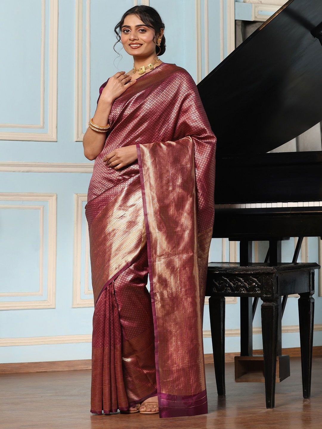 

Iris Embellished Zari Silk Blend Kanjeevaram Saree, Purple