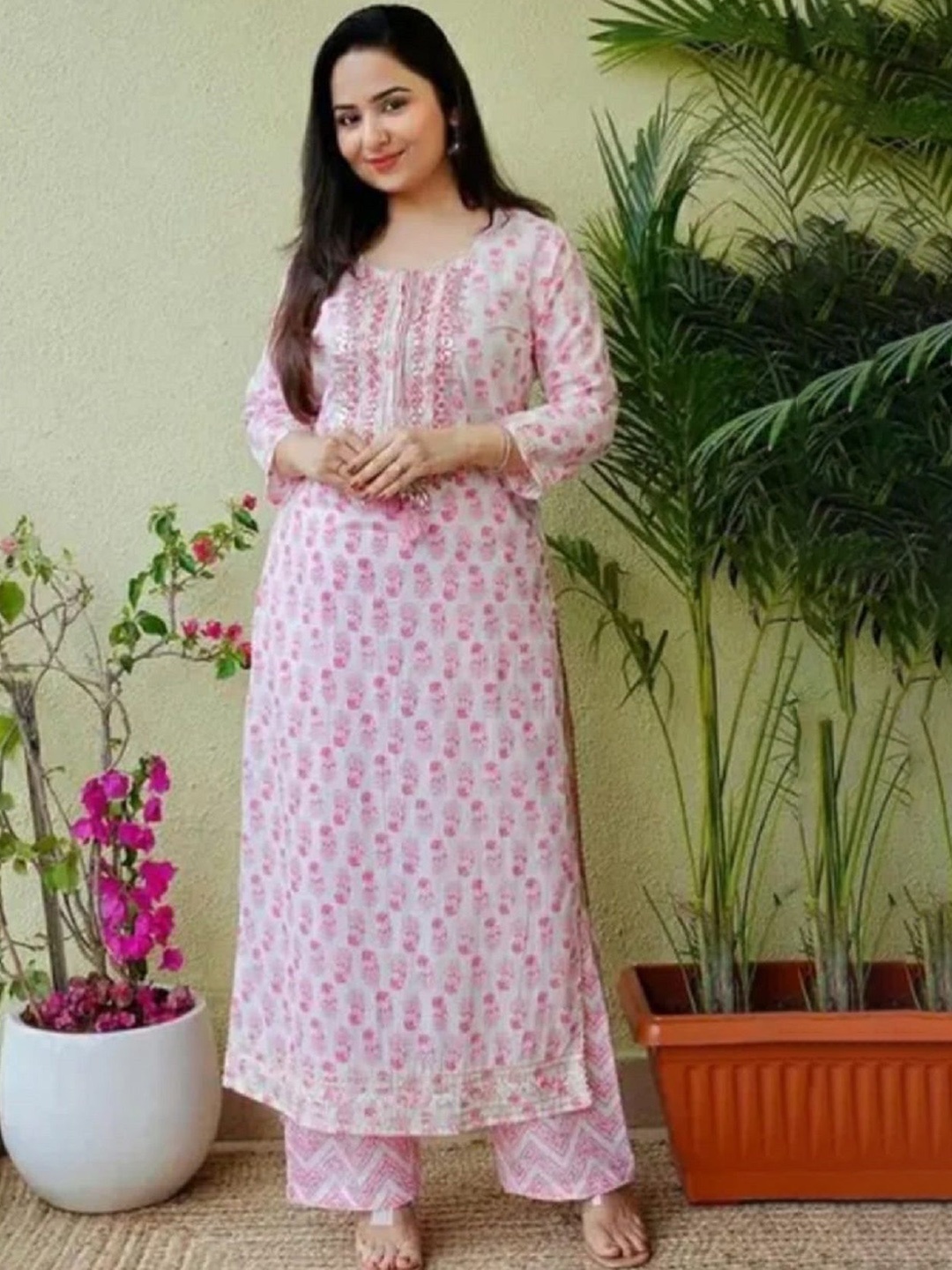 

Aasira Women Embroidered Regular Kurta with Trousers, Pink