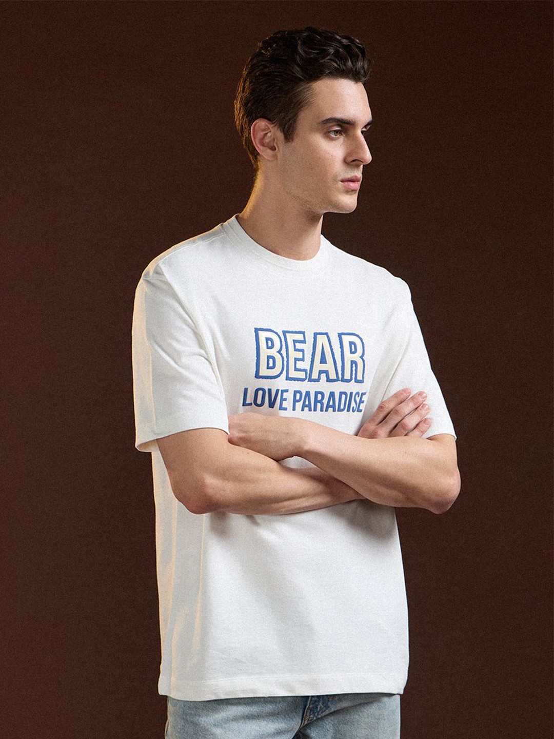

THE BEAR HOUSE Men Typography Printed Drop-Shoulder Sleeves T-shirt, White