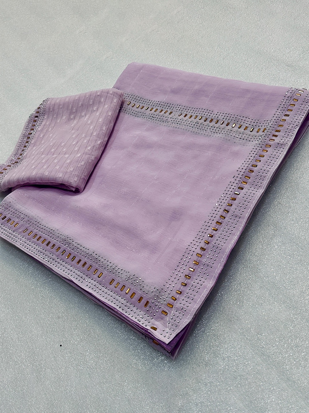 

PAYAL CREATION Embellished Beads and Stones Pure Georgette Saree, Lavender