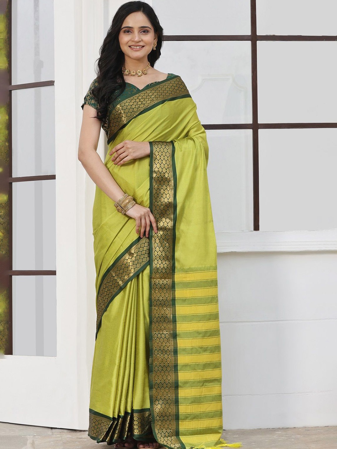 

ORUS Zari Pure Silk Kanjeevaram Saree, Green