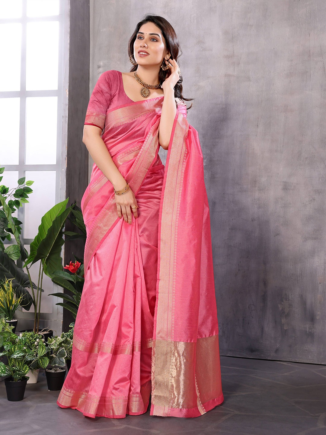 

Moda Rapido Woven Design Zari Silk Blend Kanjeevaram Saree, Peach