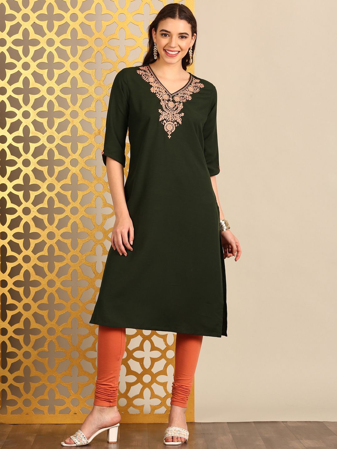 

Alena Women Embroidered Flared Sleeves Kurta, Green