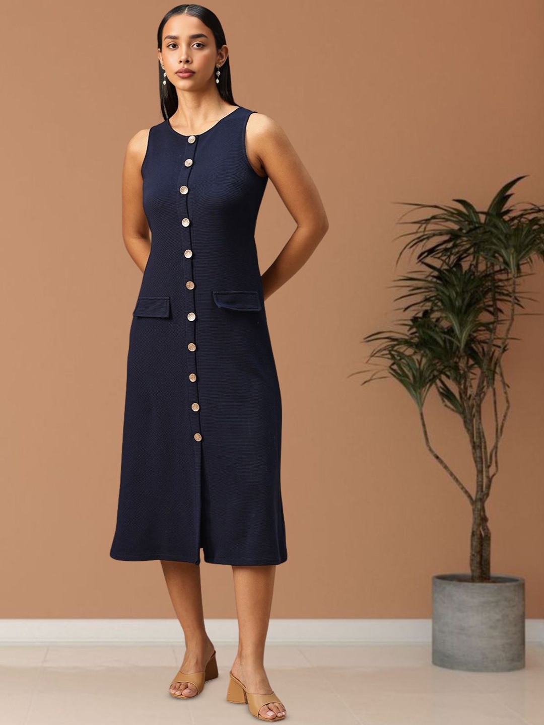 

Mast & Harbour Bodycon Midi Dress, Blue