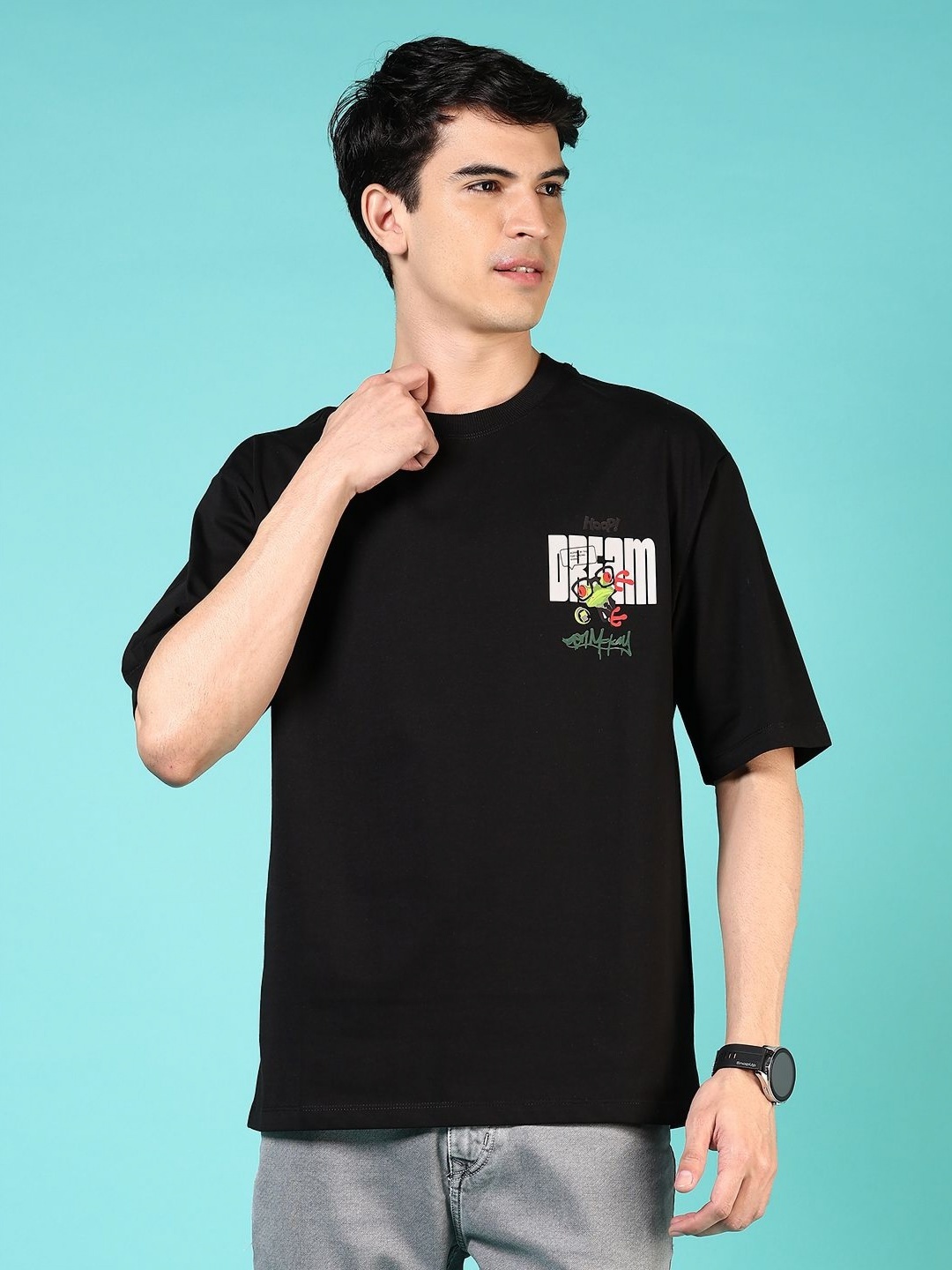 

V-Mart Men Printed Applique T-shirt, Black