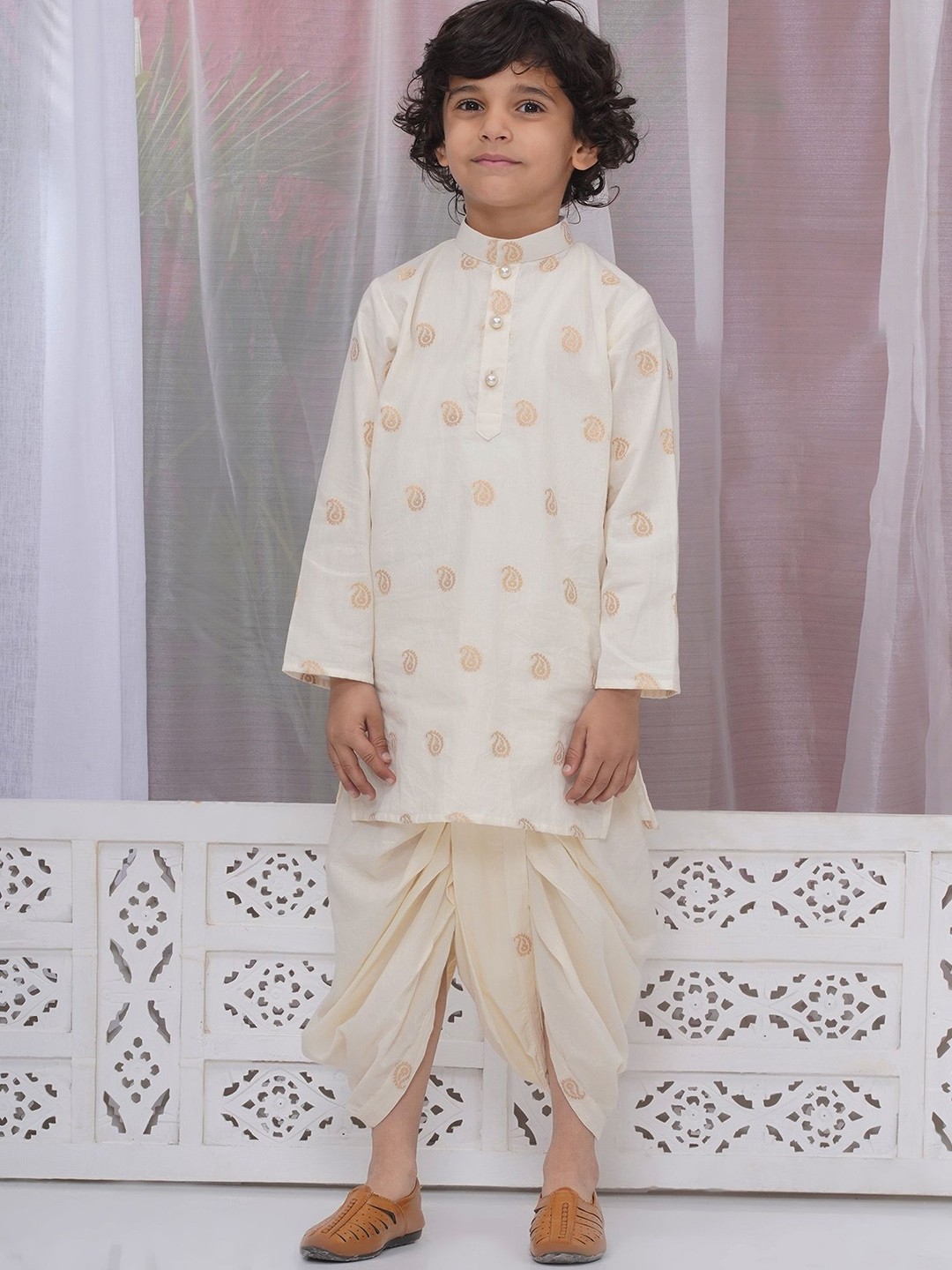 

Little Bansi Boys Ethnic Motifs Regular Pure Cotton Kurta with Dhoti Pants, Cream