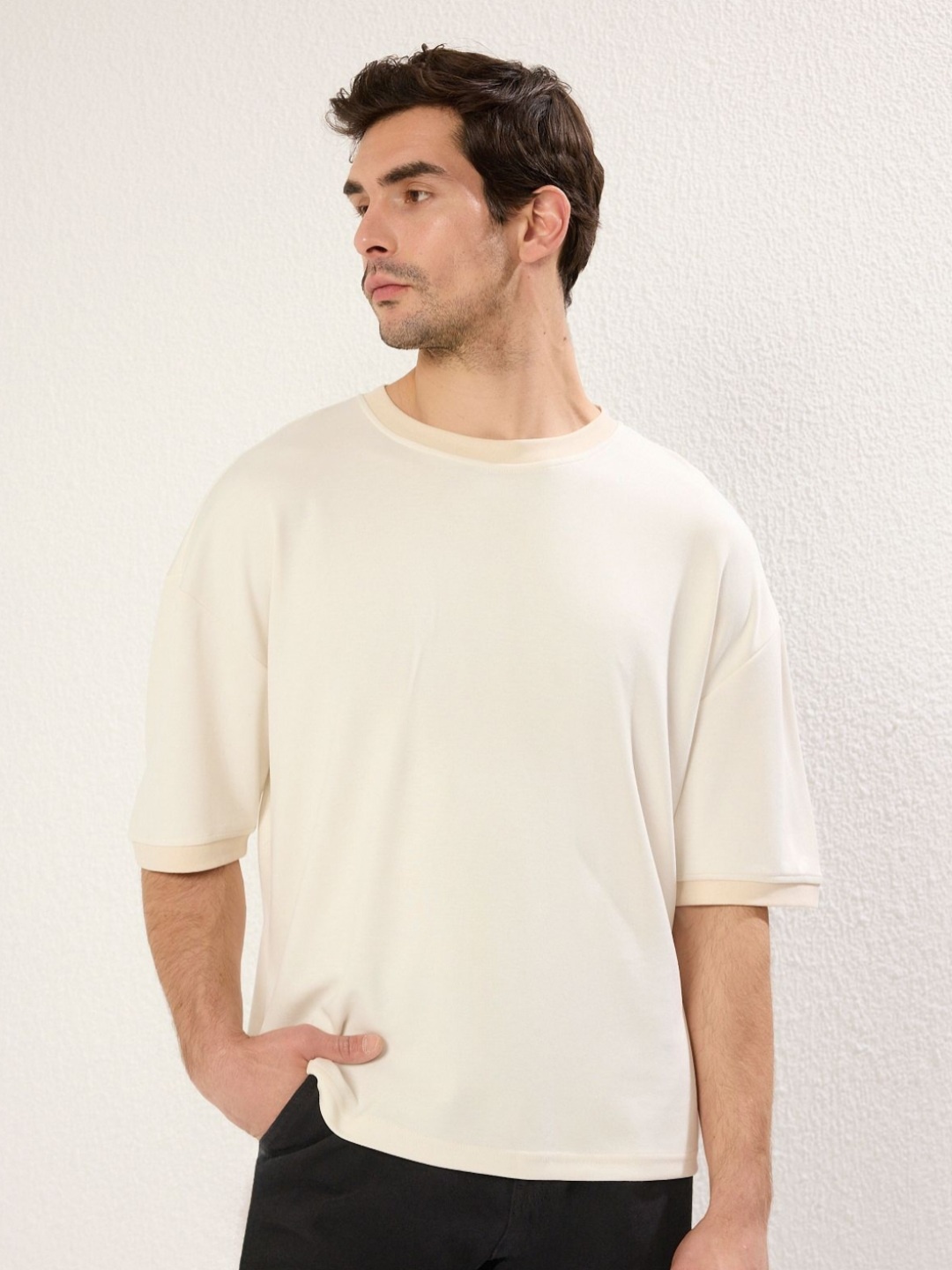 

Trendyol Men Drop-Shoulder Sleeves Pockets T-shirt, Na