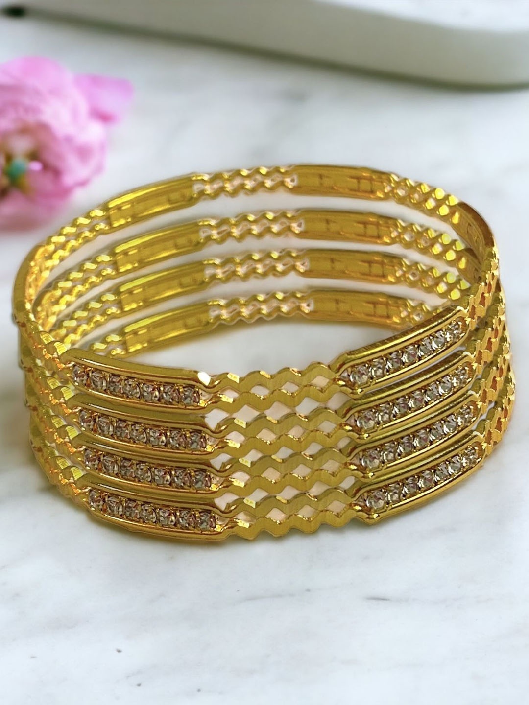

AARTISAI Set Of 4 Gold-Plated Stone Studded Traditional Bangles