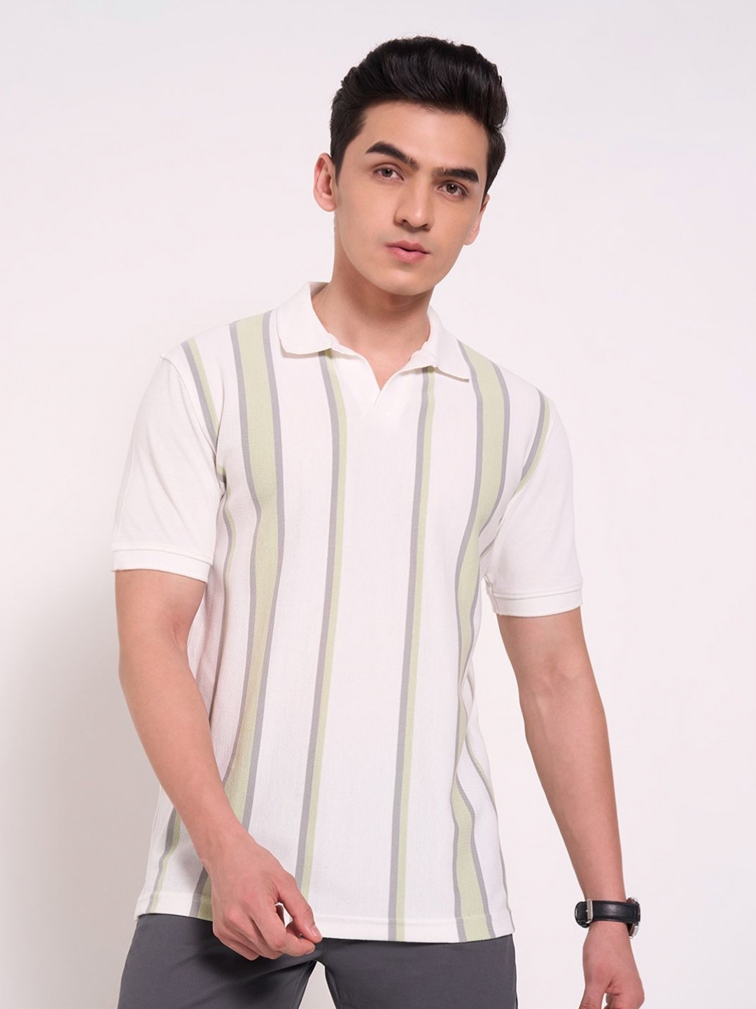 

Peregrine by Pantaloons Men Striped Polo Collar Raw Edge T-shirt, White