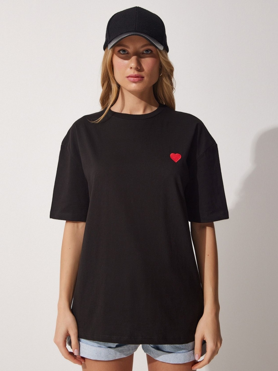 

Happiness istanbul Women Extended Sleeves T-shirt, Na