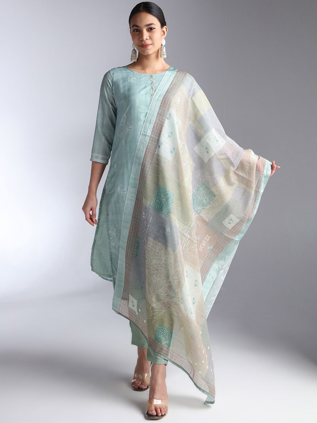 

House Of Dharaa Women Floral Printed Regular Thread Work Kurta with Trousers & With Dupatta, Sea green