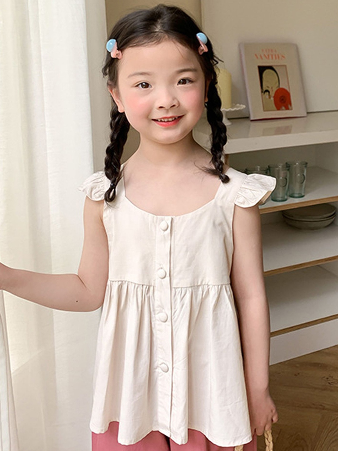 

LULU & SKY Top, Beige