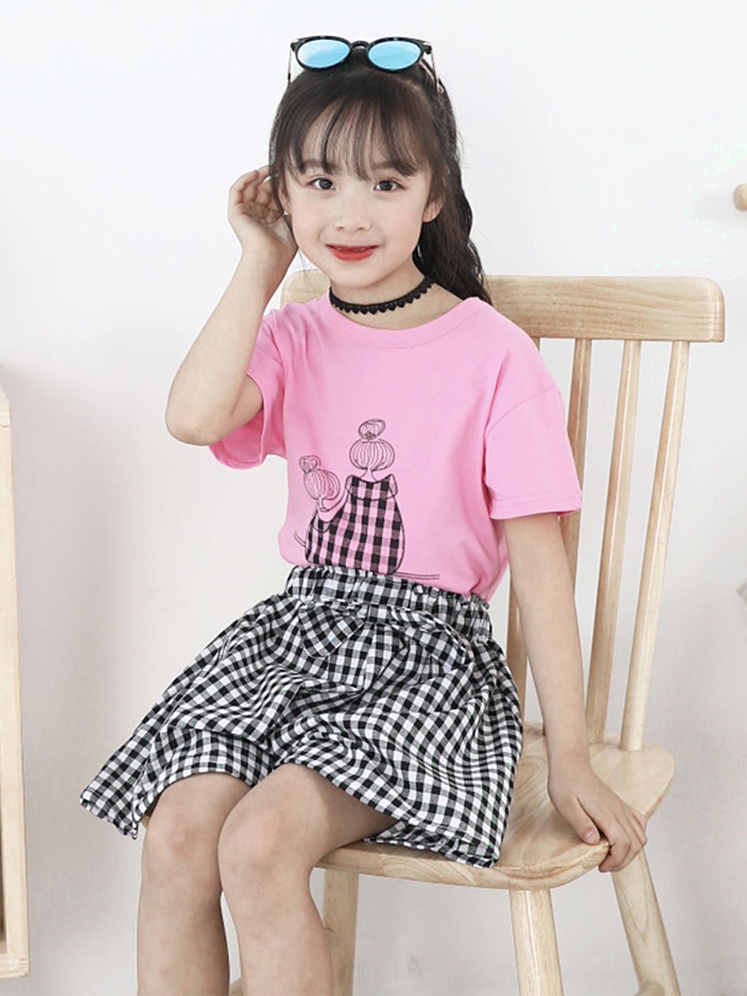 

LULU & SKY Girls Printed T-shirt with Skirt, Pink