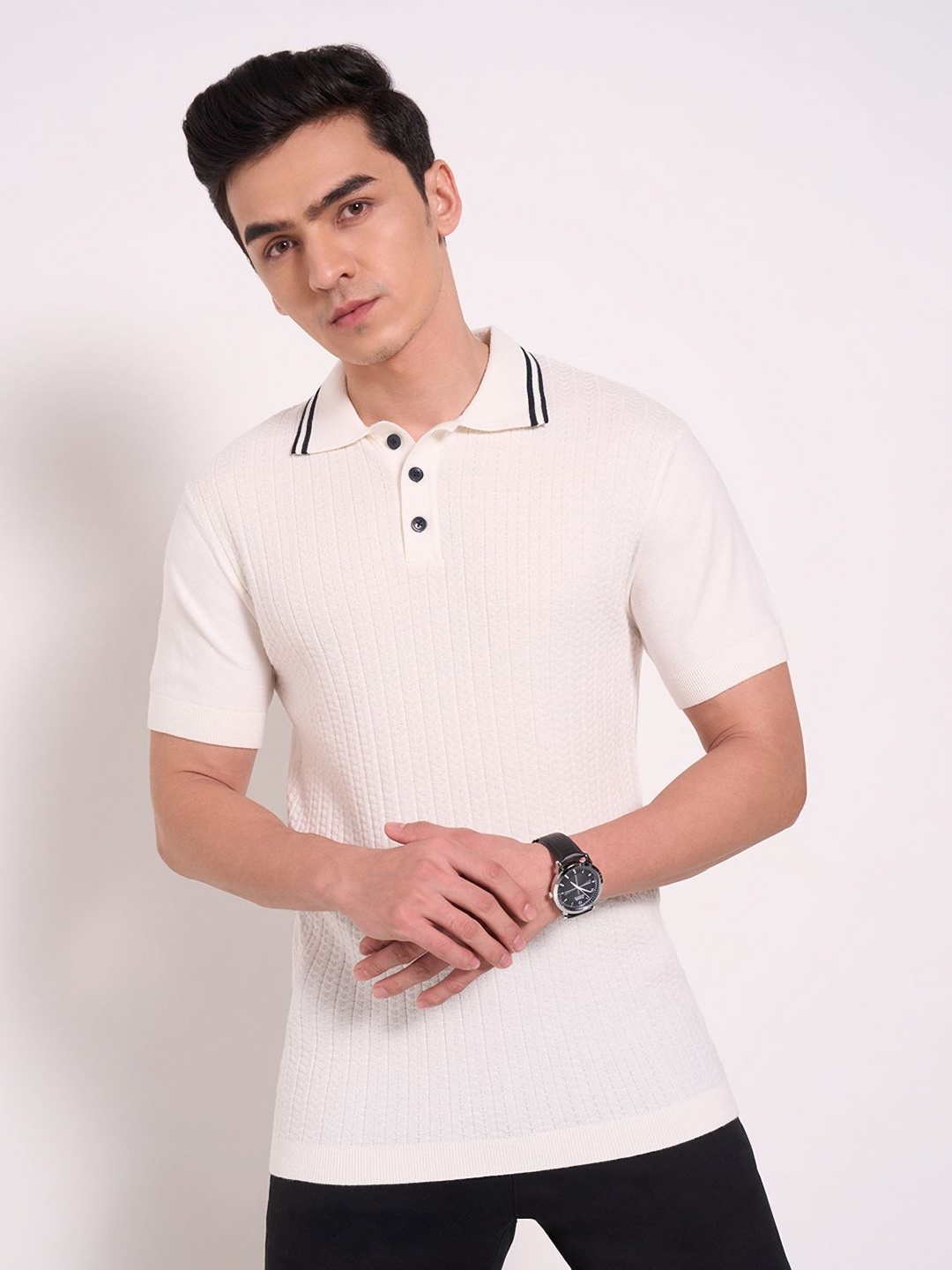 

Peregrine by Pantaloons Men Polo Collar Pockets T-shirt, Off white