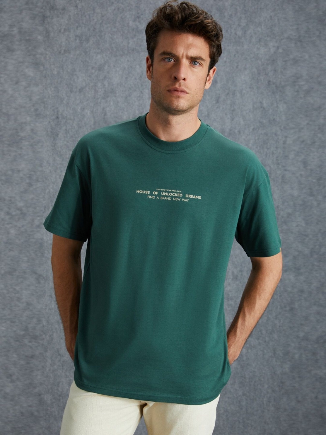 

GRIMELANGE Men Typography Printed T-shirt, Na